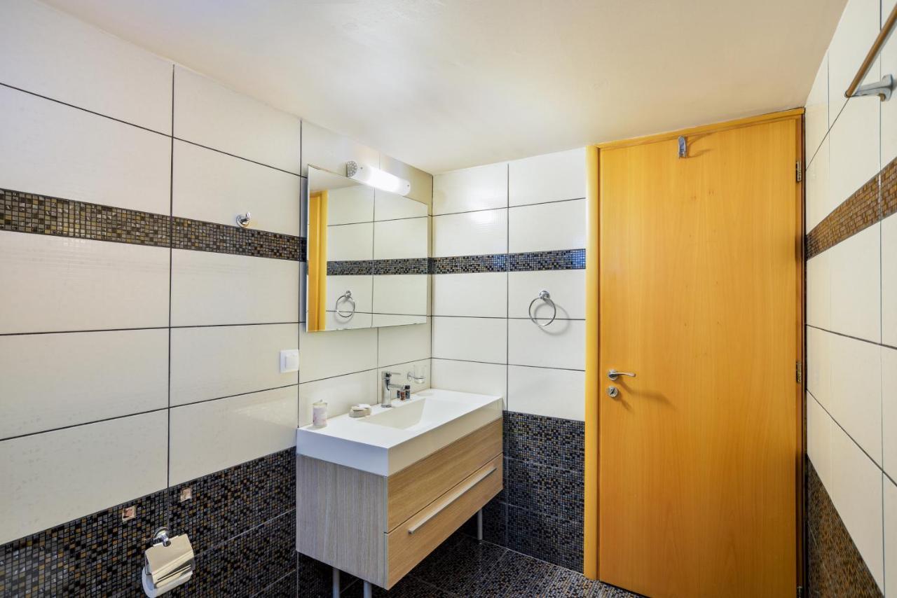 Souda Apartment Luaran gambar